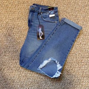 Tiktok famous walmart mom jeans